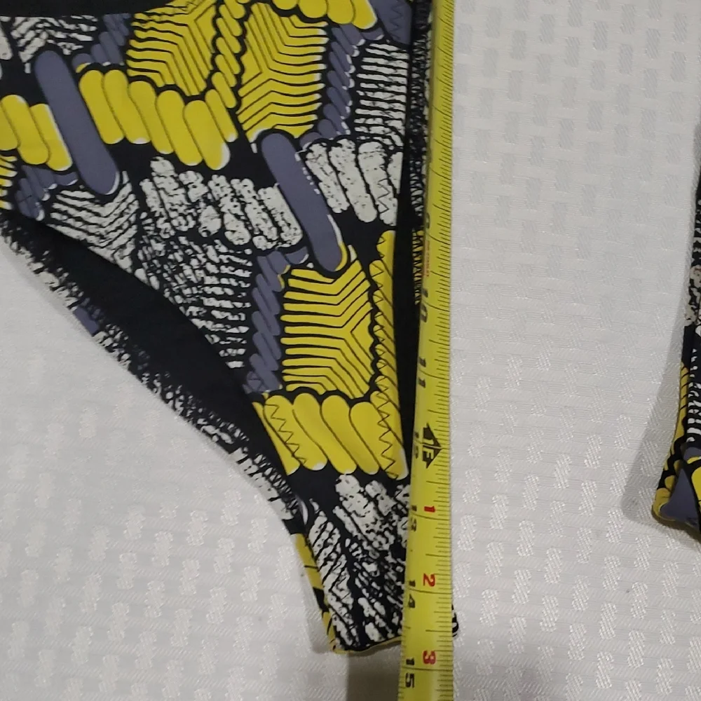 Red Carter Yellow and Black Strapless Bikini with Geometric Pattern - Picture 3 of 12